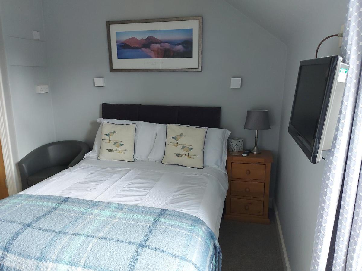 Firtree Bed And Breakfast At Galvelbeg House Crieff Exterior photo