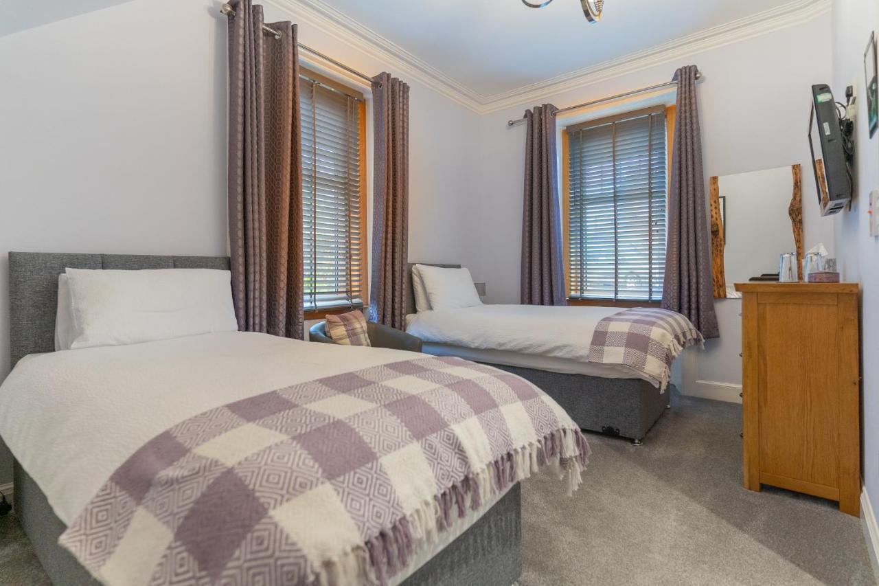 Firtree Bed And Breakfast At Galvelbeg House Crieff Exterior photo
