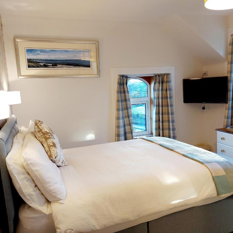 Firtree Bed And Breakfast At Galvelbeg House Crieff Exterior photo